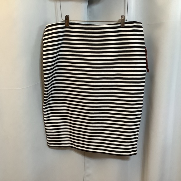 Merona Skirt Ladies Size 14 Stretch Zipper Stripes Cream Black - Picture 12 of 12